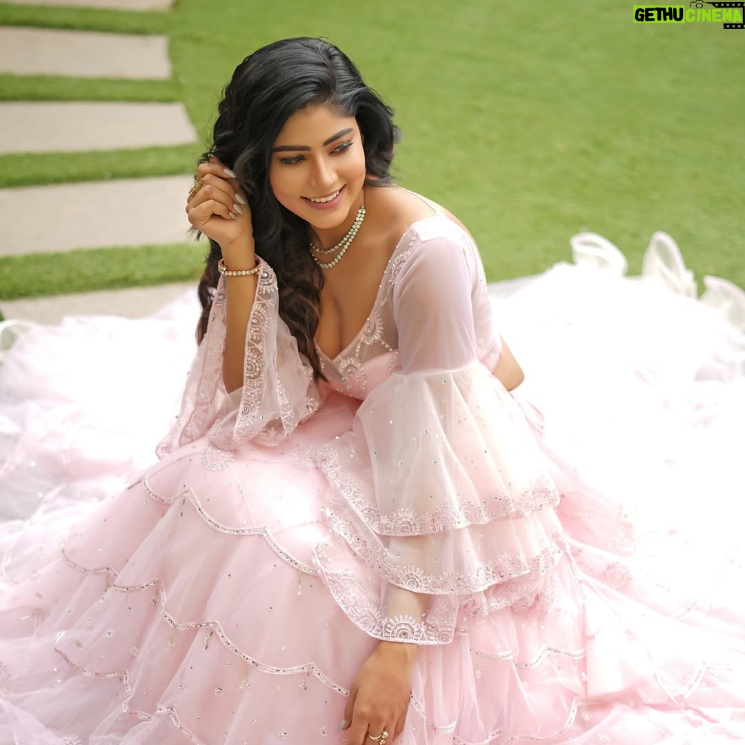 Ayra Bansal - 89K Likes - Sunshine and smiles….. 
#repost #newpost #photogram #instamood #india #actorslife #ayrabansal