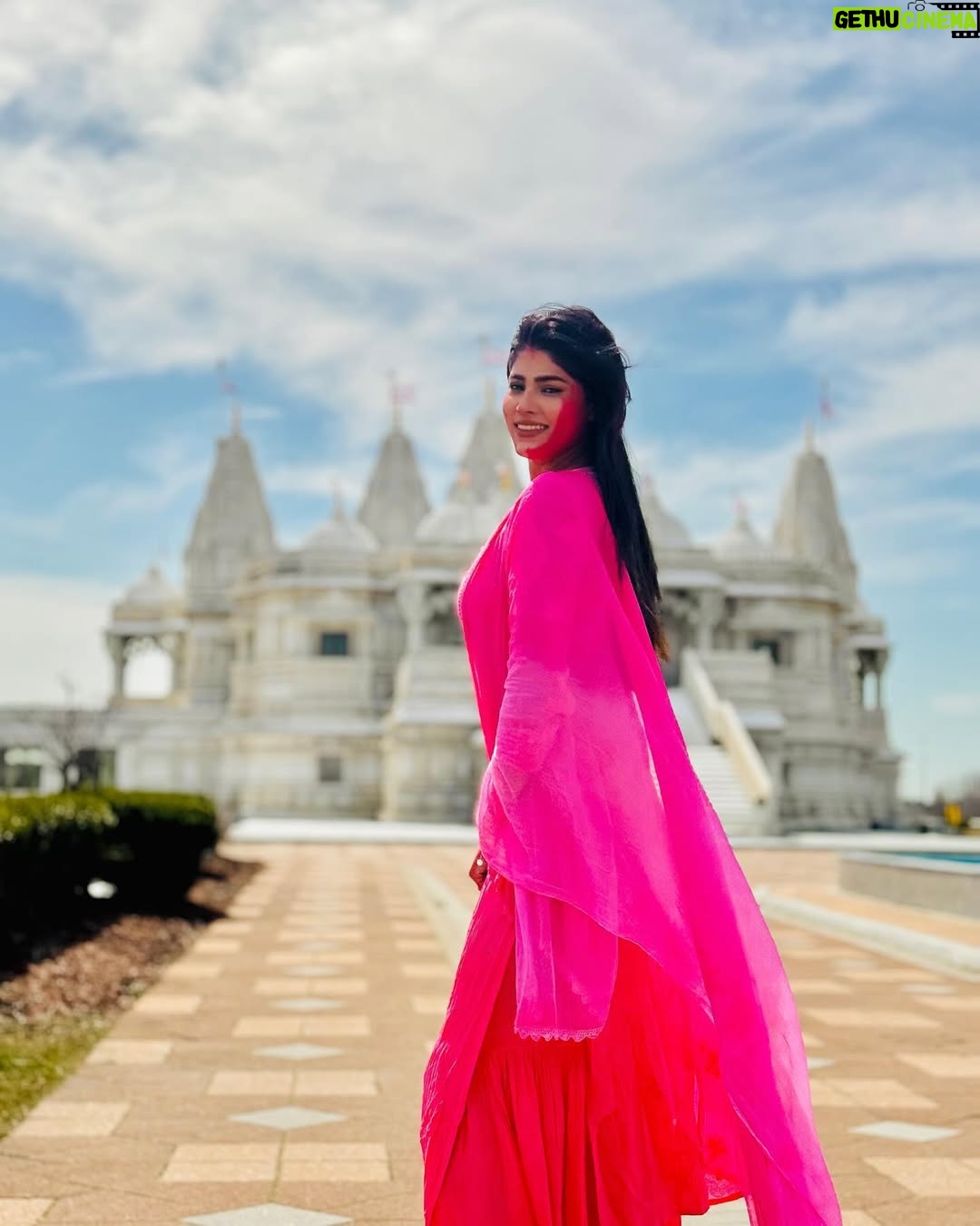 Ayra Bansal - 81.8K Likes - Celebrating Holi - festival of color 🇨🇦 
#holitoronto2024 #holifestival #holihai #newpost #holipost #ayrabansal