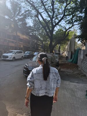 Ayushi Shukla Instagram - 🤓