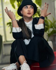 Actress Azadeh Samadi HD Photos and Wallpapers March 2022