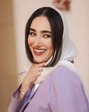 Bahareh Afshari Instagram - اکران خصوصی #روز_ششم 
💜🍭
