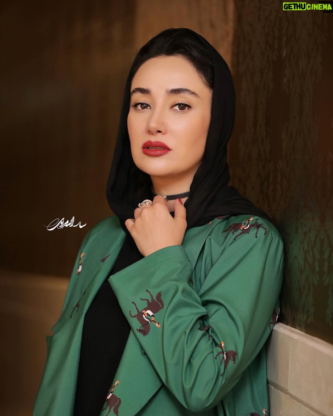Bahareh Afshari - 99.2K Likes - اکران مردمی فیلم
#روز_ششم