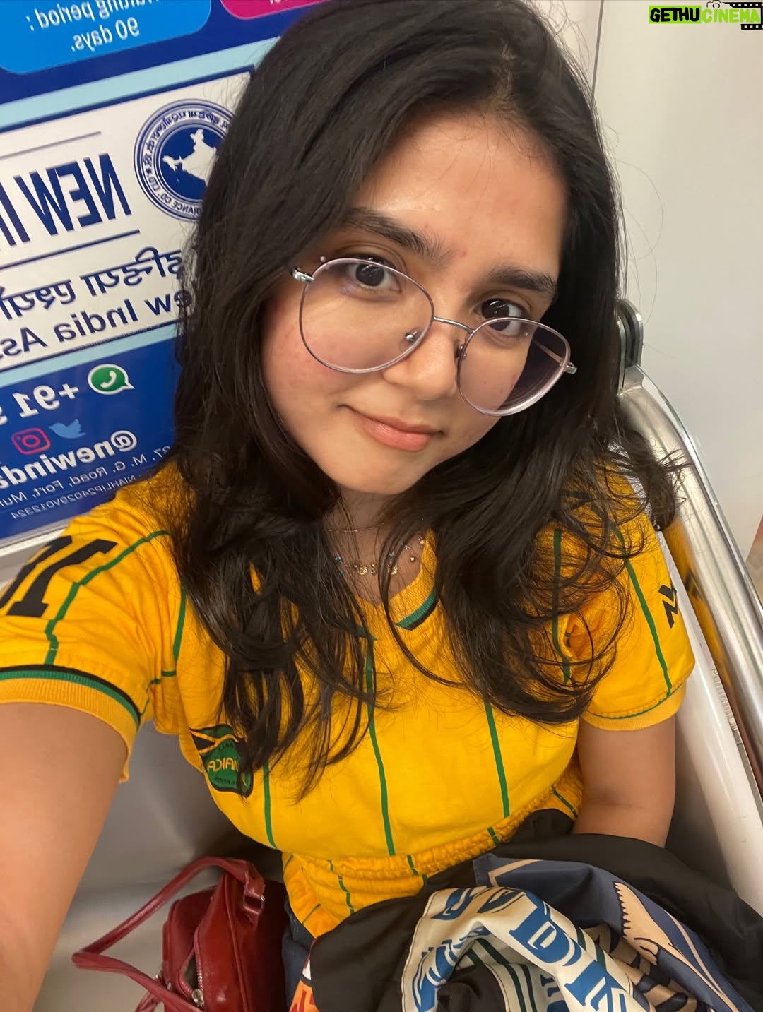 Baishali Sinha - 17.7K Likes - Mixing jersey and top? Sounds like me 🫣product id of jersey top :7602029 #elitebynewme #newmegals