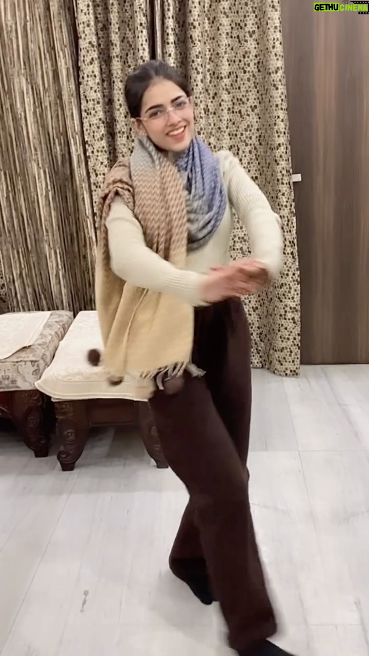 Bani Kaur - 1.7K Likes - Soniyeee🤓😝#trending #viral #punjabisongs