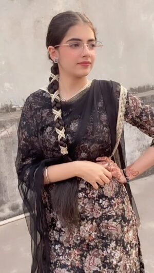 Bani Kaur Instagram - Ambran Da Chann 🌙@deepammanforever
@tunetown.media
.
#punjabisong #deepamman #ambrandachann #punjabi #punjabisongs punjab punjabistatus punjabisinger punjabimusic punjabiwedding pollywood punjabisuits punjabisingers punjabisuit chandigarh punjabimodel love punjabicouple punjabiswag tunetownmedia punjabimedia trending punjabivideos