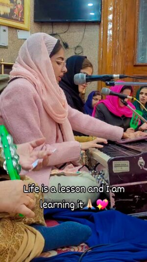 Bani Kaur Instagram - Sabar shukar🙏🏻😇