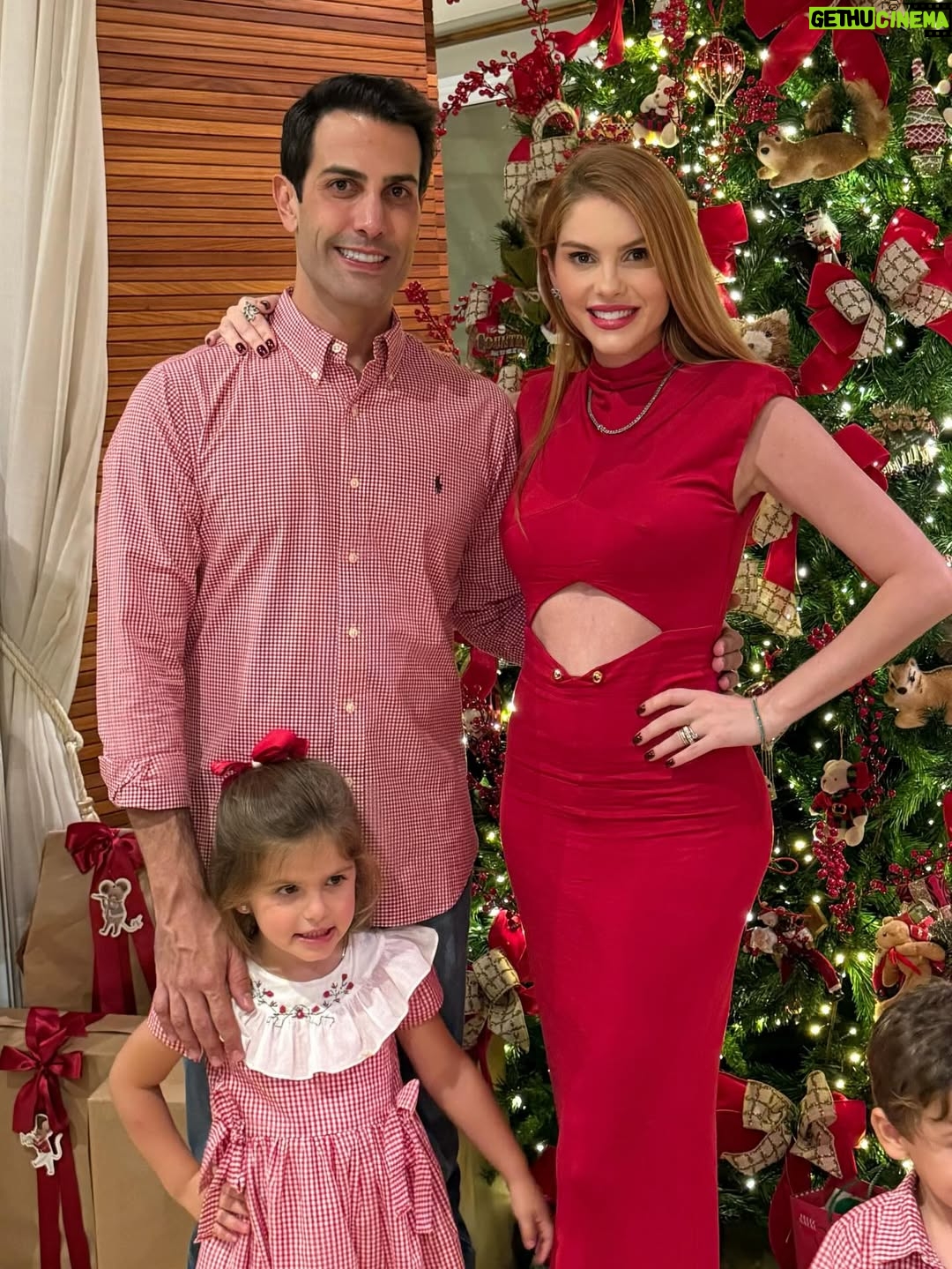 Bárbara Evans - 3 Likes - FELIZ NATAL PARA TODOS VOCÊS, COM MUITO AMOR ❤️

Muitas tentativas de foto 🤣