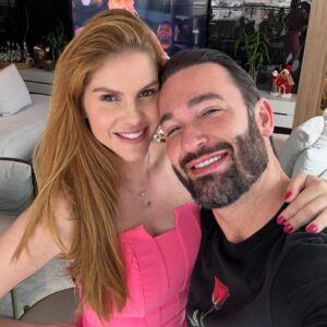Bárbara Evans Instagram - Boa tarde meu povo 💙
Matando a saudade dessa amiga e irmã ❤️
Uma vida juntos, compartilharmos momentos inesquecíveis! Até minha medalha olímpica você estava no dia ✅
Quantos anos de Baro kkkkkkkkkk Natal juntos, férias e etc!
Te amo mais que chocolate 🍫
Hoje fazem 3 anos do seu casamento! Última vez que estávamos juntos 🩵