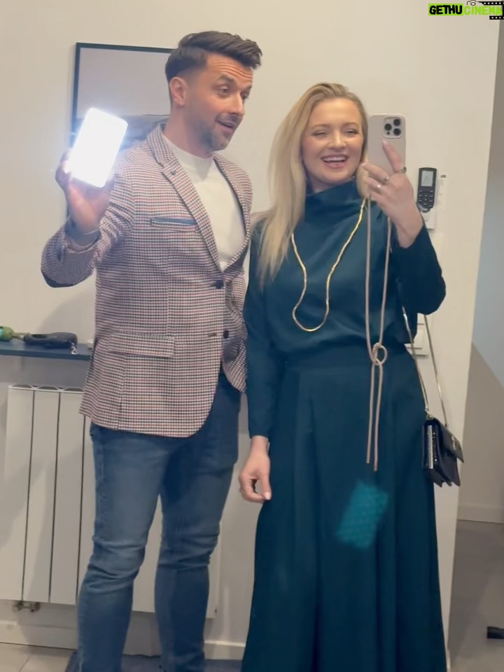 Barbara Kurdej-Szatan - 2.8K Likes - Święta 2025 - dziękujemy!🎄Było magicznie⭐️

Pozdrawiamy malowniczy Szczyrk i kochane Panie z Dream Apart - dziękujemy za cudowne przyjęcie🫶🏼♥️ 

#Święta #christmas #rodzina #family #2025