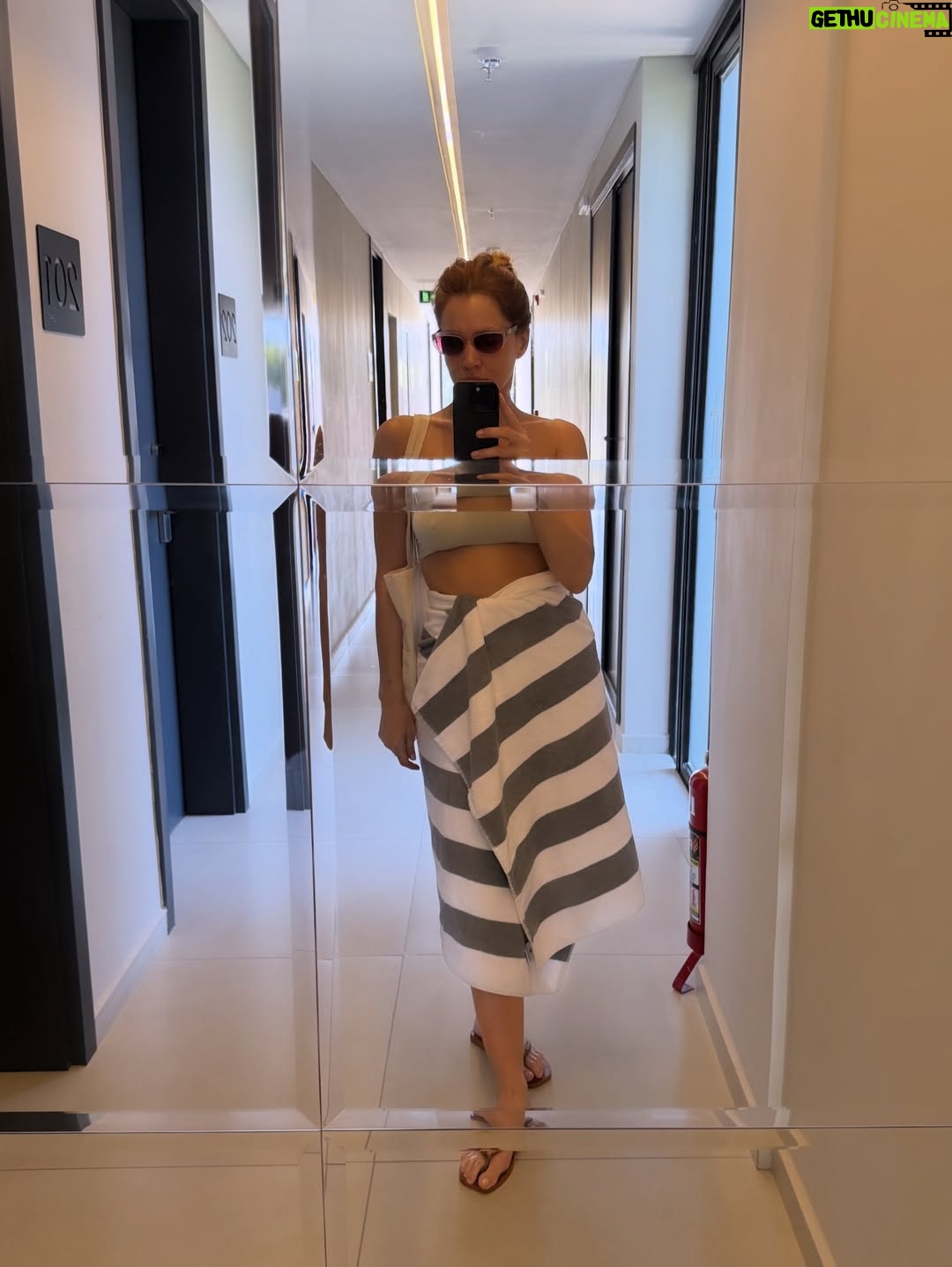 Bárbara Lombardo - 13.6K Likes - Últimas de Paraguay Diciembre, 2025 🩷
Gracias @divinatowerpy por cuidarme y dejarme disfrutar de otro barrio en Asunción. 
Y a mí amorcito por ser el mejor host  @nicogarciahume Asuncion no sería lo mismo sin vos 🫶🏻 🇵🇾
Feliz noche buena para txdos 🎄🤶🧑‍🎄