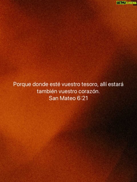 Bárbara Palacios - 3 Likes - “Cuando Jesús nació en Belén de Judea en días del rey Herodes, vinieron del oriente a Jerusalén unos magos, diciendo: ¿Dónde está el rey de los judíos, que ha nacido? Porque su estrella hemos visto en el oriente, y venimos a adorarle.”
‭‭S. Mateo‬ ‭2‬:‭1‬-‭2‬ ‭ (RVR1960‬‬)

Los sabios llevaron tres regalos con significados proféticos para la vida de Jesús 🌟 

🎁 ORO como reconocimiento de su deidad: JESÚS, el Rey de Reyes!!! ❤️

🎁 INCIENSO, se usaba en actos de adoración, como muestra de que JESÚS es digno de nuestra alabanza y adoración 🙌🏻

🎁 MIRRA, un ungüento que se usaba para los muertos en esa época, representando el sufrimiento que padecería y la muerte que sufriría ✝️ 

Los sabios fueron guiados a buscar al Rey de los judíos gracias a un milagroso acontecimiento estelar, la “Estrella de Belén”, a la que llamaron “Su estrella” (Mateo 2:2). Llegaron a Jerusalén y preguntaron por el nacimiento de Cristo, y los guiaron a Belén (Mateo 2:4-8). Ellos siguieron la guía de Dios con alegría (Mateo 2:10).

Los sabios de oriente siguieron la estrella con fe, obediencia y reverencia. No buscaban regalos para sí, sino adorar al verdadero Rey. En este Día de Reyes recordamos que Jesús es el mayor regalo de DIOS para la humanidad y que nuestro mayor acto de amor es rendirle nuestro corazón.❤️ 

“Porque donde está vuestro tesoro, allí estará también vuestro corazón.”
Mateo 6:21 (RVR1960)

#ReyesMagos #DiaDeReyes #ReyDeReyes #SeñorJesus  #Inspiracion