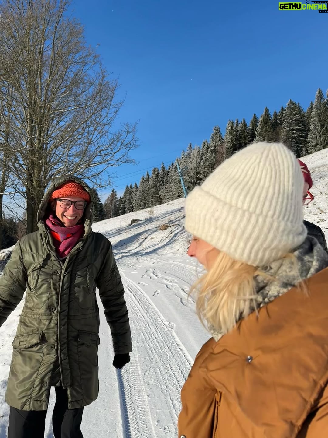 Barbora Poláková - 5.8K Likes - Další singl Ťupíků brzy ❄️❄️❄️ #tupicinahorach