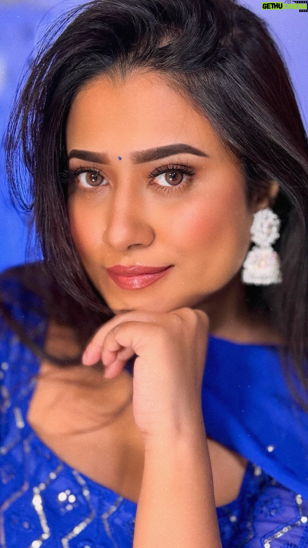 Barsha Patra - 5.8K Likes - Comment "Link" For Product 💐 Saree না পরলেও pujo vibes missing না ☺️Saraswati Pujo-te simple salwar look ✨🌼