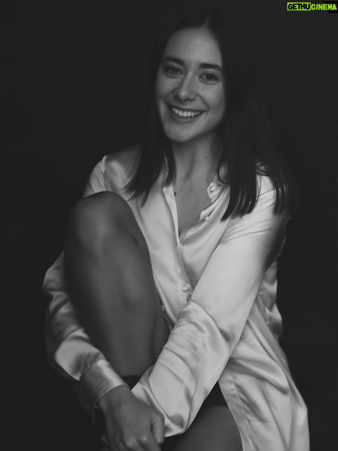 Beatriz Frazão - 7.2K Likes - Some Old Portraits 🖤