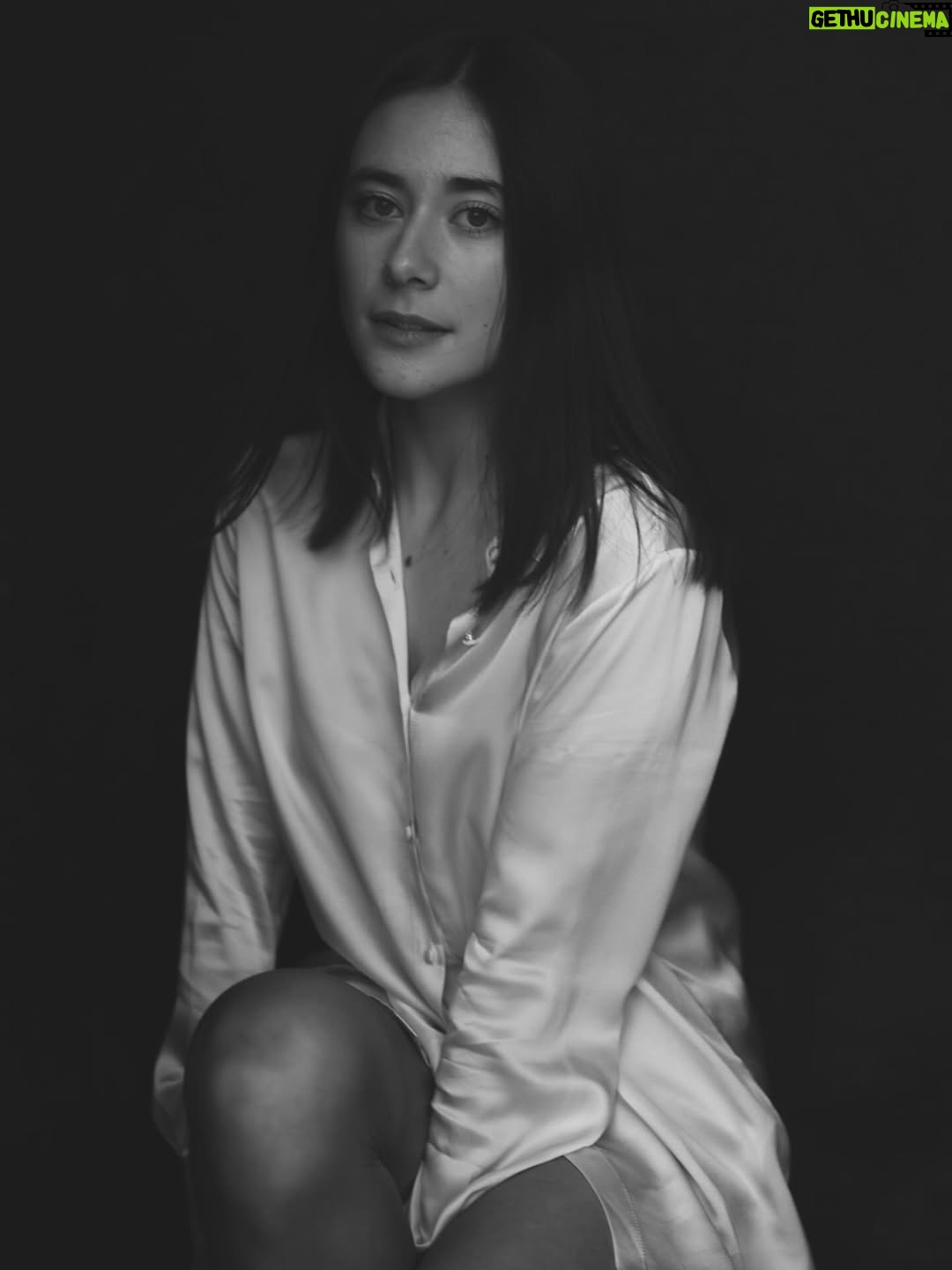 Beatriz Frazão - 7.2K Likes - Some Old Portraits 🖤