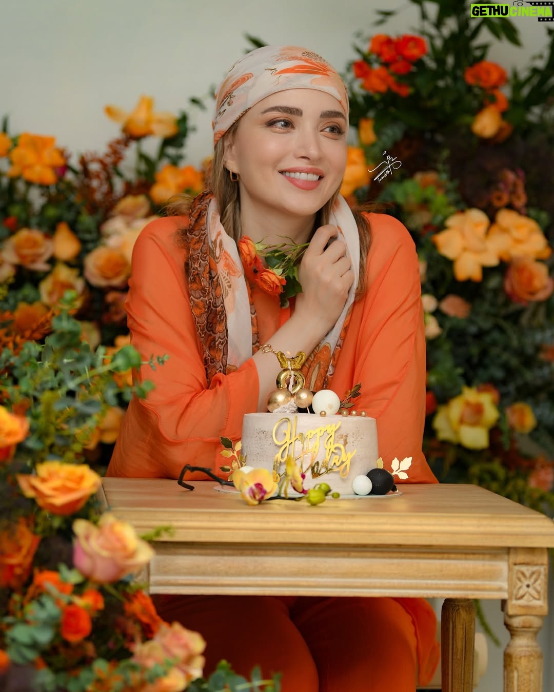 Behnoosh Tabatabaei - 151.6K Likes - اختصاصی
عکسهای تولد بهنوش طباطبائی عزیز 

@behnoushtabatabai 

#تولد #بهنوش_طباطبایی #بهنوش_طباطبائی #تولد_بازیگران