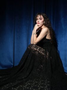 Actress Belgin ?im?ek HD Photos and Wallpapers December 2025