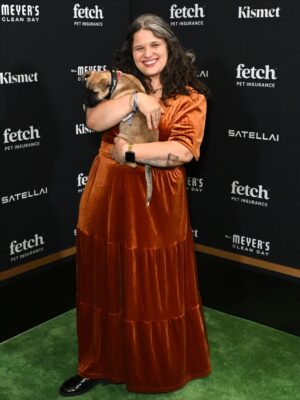 Bernadette Peters Instagram - What a fetching night! 🐾 Huge thanks to our friends at @fetchpetinsurance for hosting the pawty of the season last Monday. We’re so grateful to be one of the evening’s beneficiaries, alongside Broadway Barks, Project Street Vet and Wags & Walks.

The more than $530,000 raised will help ensure pets and their people receive compassionate, life-affirming care and companionship.

And a special thank you to the evening’s dazzling performers - Sutton Foster, Bernadette Peters, Leslie Odom Jr. and surprise afterparty performer John Legend - for making tails (and hearts) wag all night long. 🐶✨

📸: Craig Barritt and Bryan Bedder for Getty Images