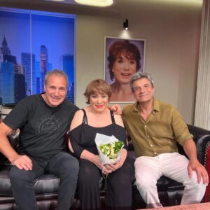 Betiana Blum Instagram - Foto de despedida!. Con el dire y Marcelo !!!