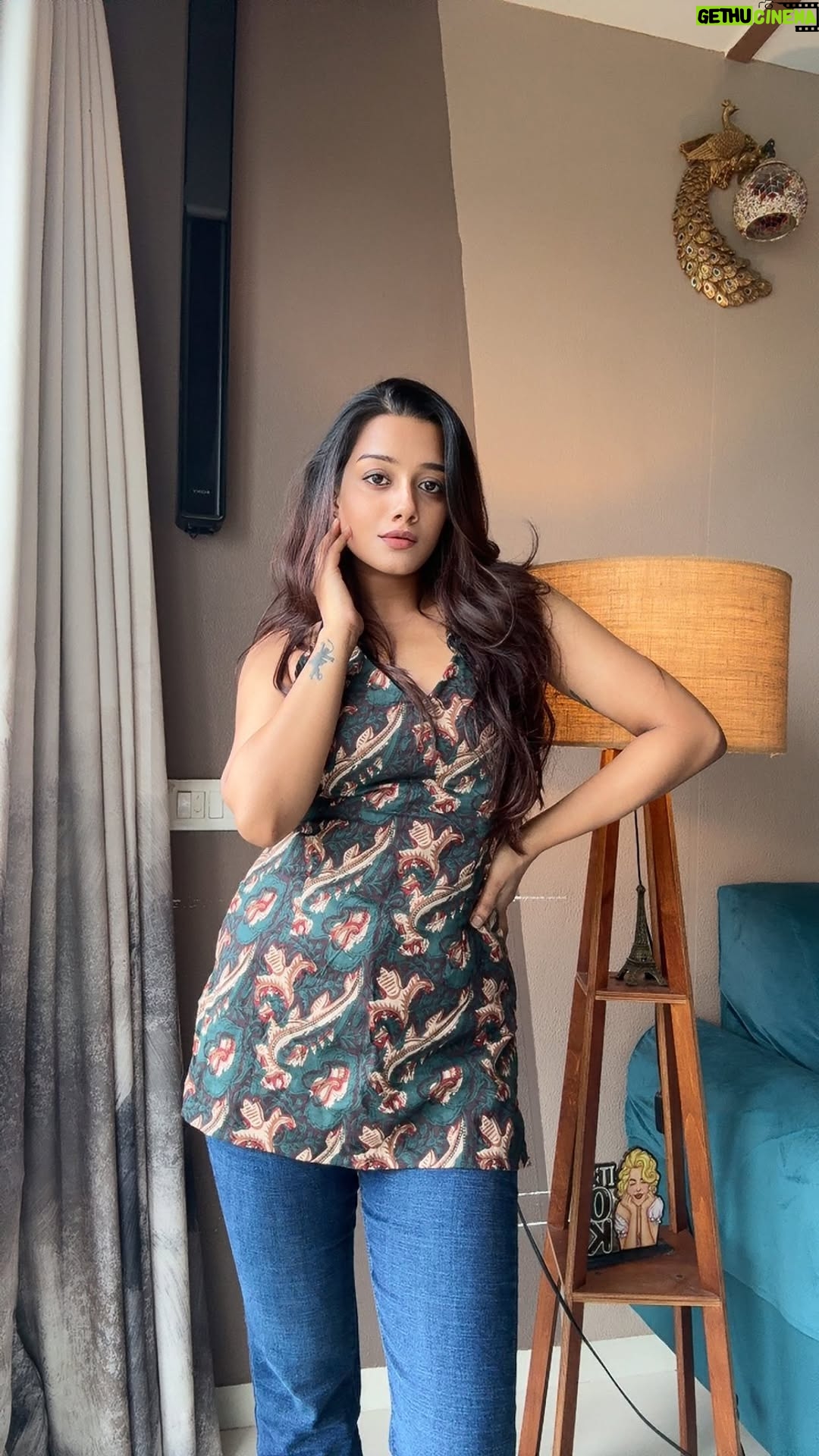 Bhagyashree Sonvane - 1.5K Likes - Me to my pasandidia aadmi😂 
.
.
.
#dance #trending #icecream #trend #viralvídeo #foryou #explorepage✨ #danceislife #reelsındia #reels #reelitfeelit