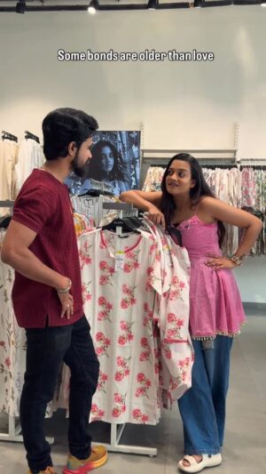 Bhagyashree Sonvane Instagram - Two months of love can’t replace years of friendship.💛 
.
.
.
.
#bestfriend #friendshipgoals #reelitfeelit #relatable #content