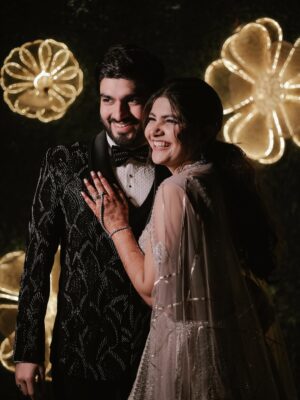 Bhakti Rawal Instagram - Sangeet Night Sparkles ✨
Reliving the crazy day💫
.
.
Sangeet,SangeetNight,wedding,weddingpost,couple