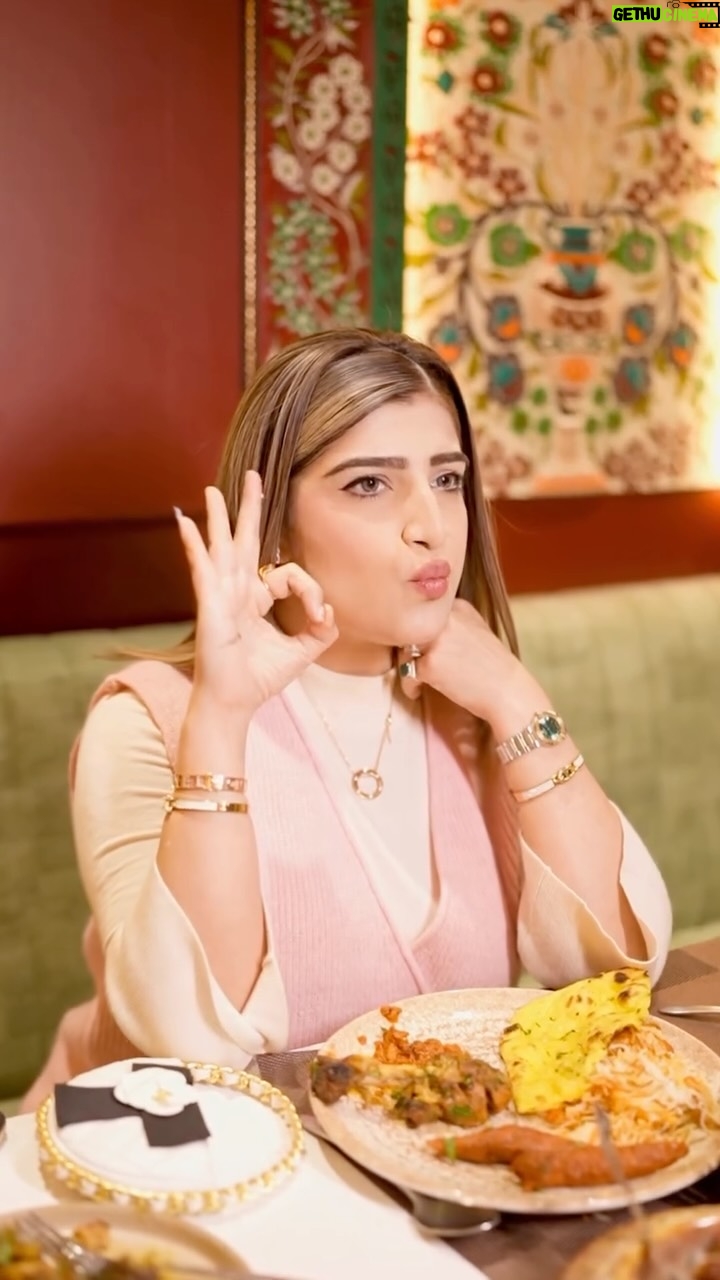 Bhavna Mayani - 10.7K Likes - POV: You’re eating like a Nawab in Agra 😌👑
📍 @thenawaabsagra 

#reelitfeelit #explorepage #exploremore #agraauthenticfood