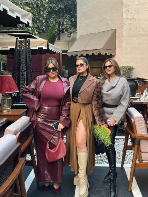 Bhavna Mayani Instagram - Behaviour is prettier than face š¤āØ
#dilliwalikittyā„ļø
Jacket @akshita_couture_house
Neckchain @breautty
Bag @urtrendy__bag06