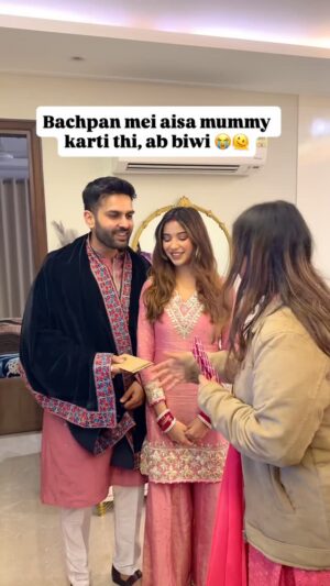 Bhavya Monga Instagram - Women!!😭
.
.
.
[couple, couple funny, couple meme, funny, sagan, husband wife, couple sagan, lohri, viral, trending couple, punjabi]