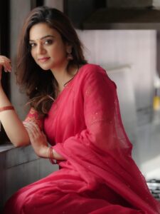 Actress Bhavya Trikha HD Photos and Wallpapers January 2026