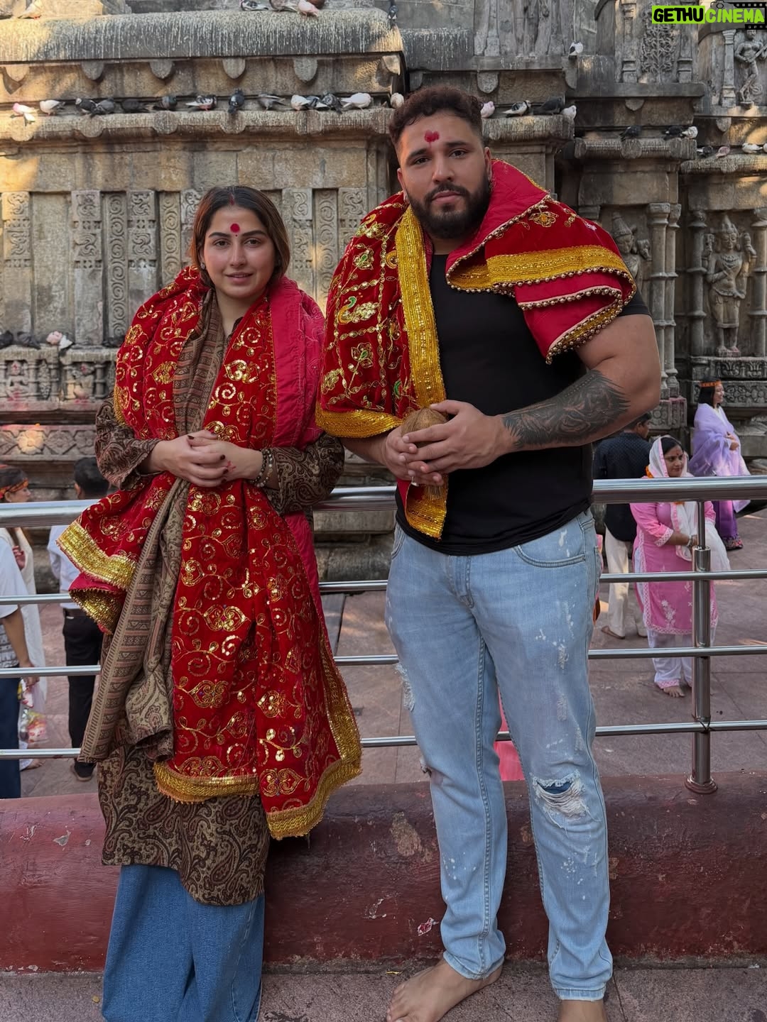 Bhumi Satija - 6.7K Likes - Jai maa #kamakhyadevi 🙏🏻❤️😇