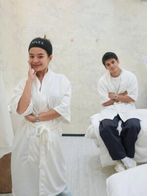 Bianca De Vera Instagram - Glowing together at Aivee. 🥰🤍

💌 Book your Aivee Day today!
 
Contact Us:
📞 Local Hotline:  63 917 728 3838
🌐 International Hotline:  63 961 451 4572
💬 WhatsApp / Viber:  63 969 223 0499
 
Branches:
📍Parqal Mall, Aseana City -  63 917 623 0891
📍A-Institute, BGC –  63 917 521 0222
📍Fort, BGC –  63 920 966 5529
📍Megamall –  63 917 871 9500
📍Vertis North –  63 917 164 4170
📍Alabang –  63 917 537 4200
 
#AiveeClinic #AiveeMoments #Aivee