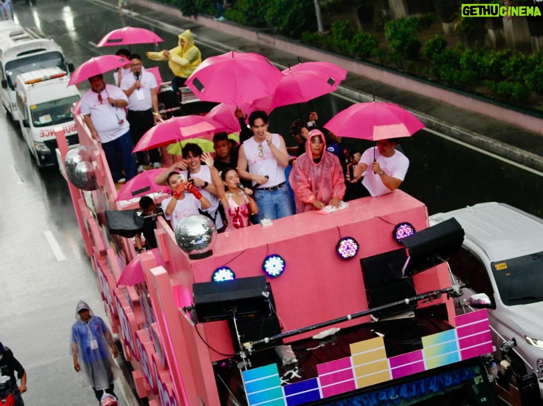 Bianca De Vera - 74.3K Likes - MMFF Parade of Stars ✨ my first float ever!!!!!! 😭🩷
Riding this wave with so much gratitude in my heart.
Love You So Bad. ♡