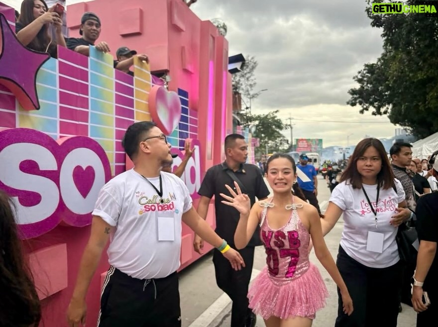 Bianca De Vera - 74.3K Likes - MMFF Parade of Stars ✨ my first float ever!!!!!! 😭🩷
Riding this wave with so much gratitude in my heart.
Love You So Bad. ♡
