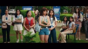 Bianca De Vera Instagram - This Christmas, kailangan ng pumili kung #TeamSaVic or #TeamLAVan 💙🩷💛

Get to know Vic, Savannah, and LA even deeper — as the feelings grow stronger and the choices get tougher. 😭💘

The official trailer of Love You So Bad is finally here. ✨

A film by Mae Cruz Alviar — an official entry to the 51st MMFF.
Exclusively in cinemas December 25!
#LoveYouSoBad #MMFF51 #MMFF2025 🤍