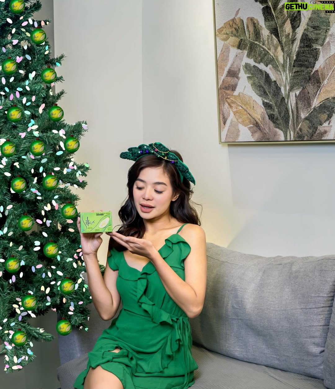 Bianca De Vera - 34.5K Likes - The season may be over, but the habit of giving care never stops. Share the gift of alaga with Silka and keep that healthy glow going all year round. 💚
Here’s to love, care, and glowing skin—any season.
#KitangKitaAngKutisSilka
#SilkaSkincare
#Silka2025