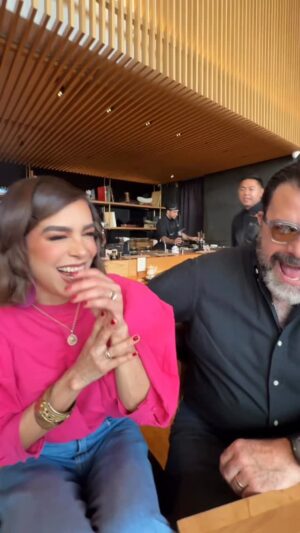 Bibi Gaytán Instagram - cuando el “oh yeah baby” se vuelve un trend para saber quién trae botox 😂😂😂