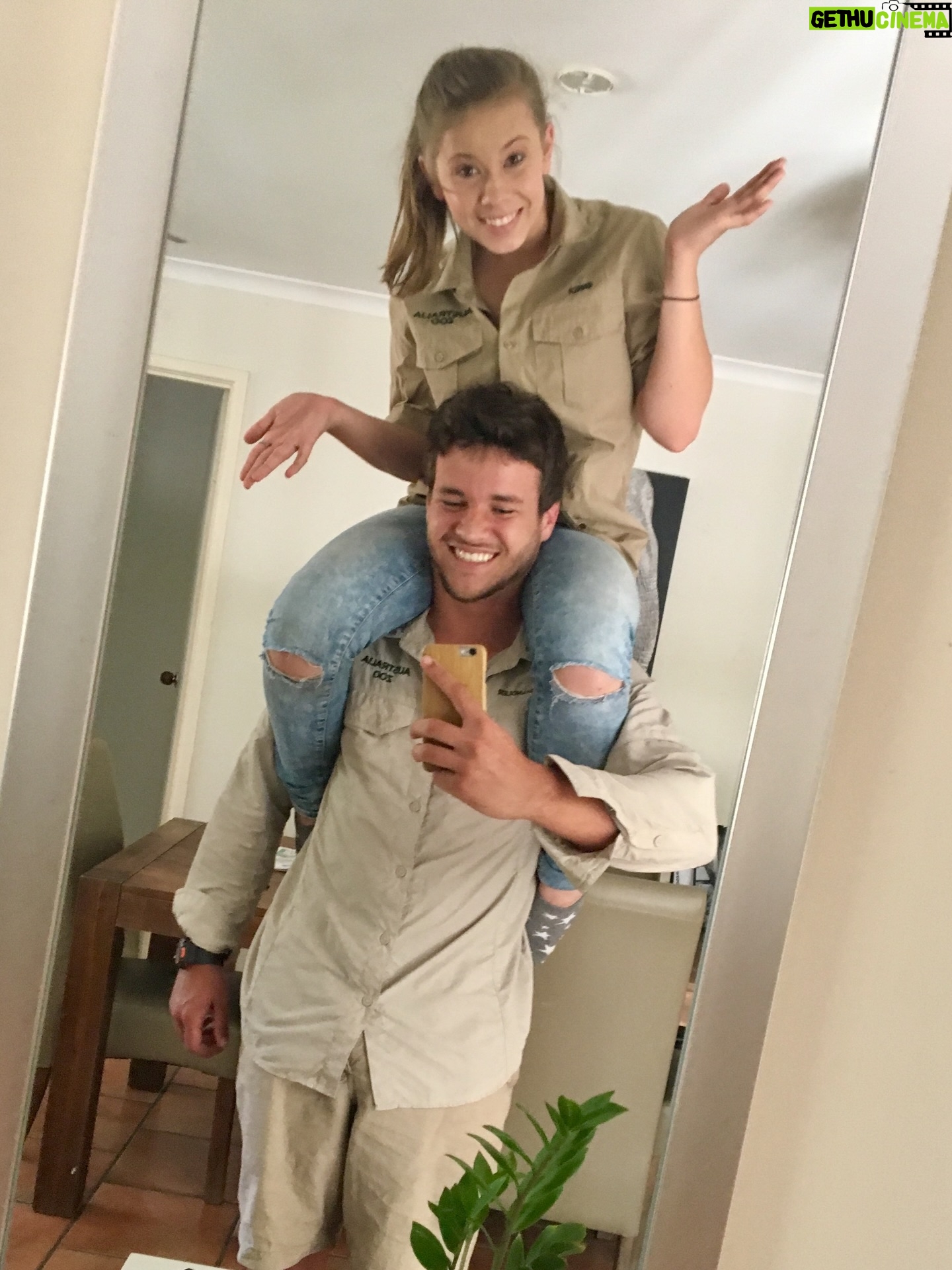 Bindi Irwin - 278.1K Likes - A glimpse into my 2016 camera roll…
