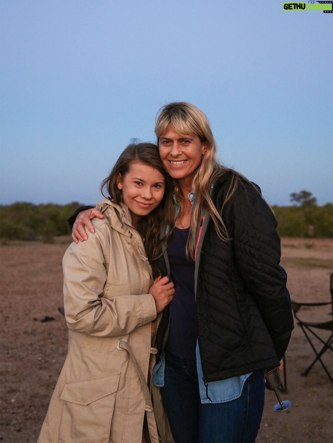 Bindi Irwin - 278.1K Likes - A glimpse into my 2016 camera roll…