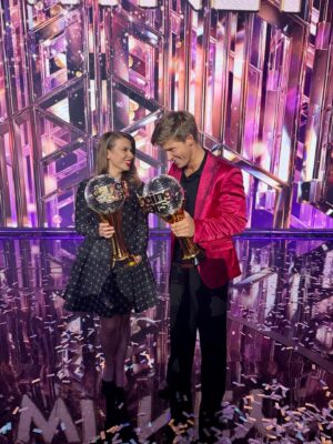 Bindi Irwin Instagram - TWO MIRRORBALLS NOW CALL AUSTRALIA ZOO HOME!!!!
Congratulations and all the love in the world to @robertirwinphotography and @witneycarson. What. A. Night.