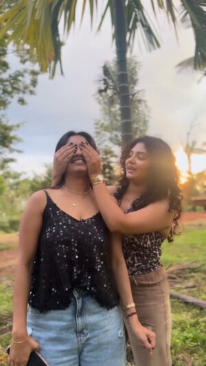 Bindu Gowda Instagram - Another year, another chapter, but the same friendship that feels like home. Three years of growing, glowing, evolving, and understanding each other in ways only we can.

Happy birthday My GIRL❤️, the one who makes every season a little sweeter. Thank you for the laughter, the comfort, and the kind of love that feels rare. Cheers to many more years of us. 😘❤️ @bhumika_basavaraj 

#bindugowda #bhumikabasavaraj #birthday #love