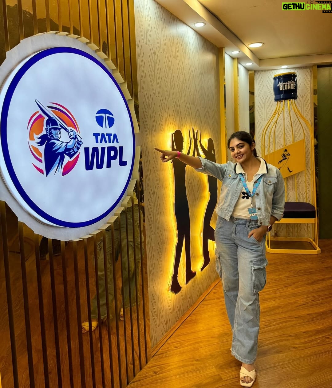 Bindu Gowda - 169.6K Likes - It always feels special to watch RCB playing in Chinnaswamy✨

RCB Forever ❤️❤️❤️

#bindugowda #rcb #bangalore #royalchallengersbangalore #wpl2024 #picture