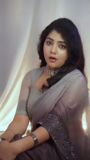Bindu Gowda Instagram - Bombe Bombe..🥰 

#bindugowda #bombebombe #kannada #reels #explore
