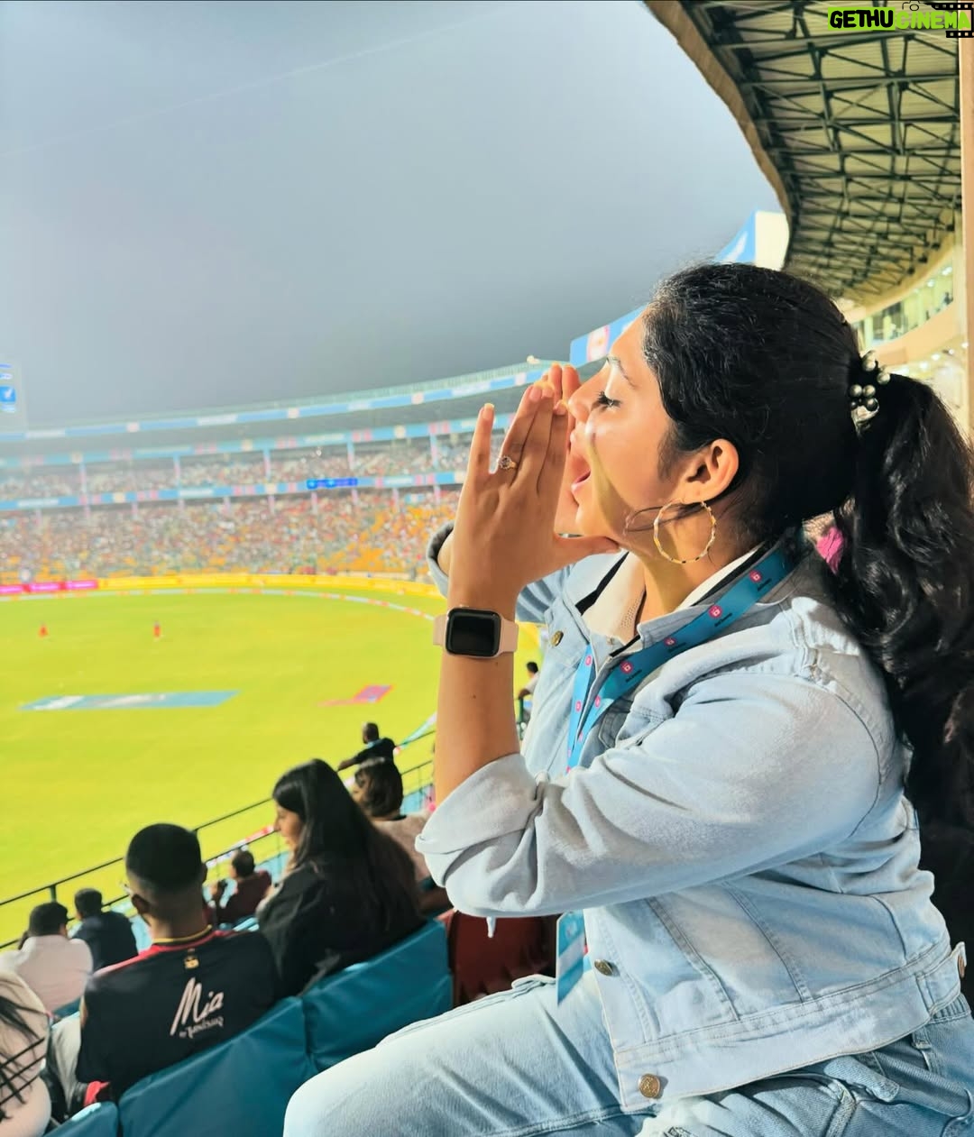Bindu Gowda - 169.6K Likes - It always feels special to watch RCB playing in Chinnaswamy✨

RCB Forever ❤️❤️❤️

#bindugowda #rcb #bangalore #royalchallengersbangalore #wpl2024 #picture