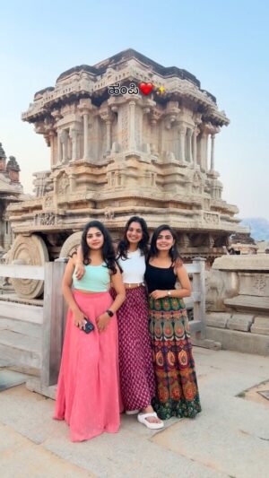 Bindu Gowda Instagram - Hampi🫶🏻🥰✨

 #bindugowda #hampỉ #karnataka #explore #reel
