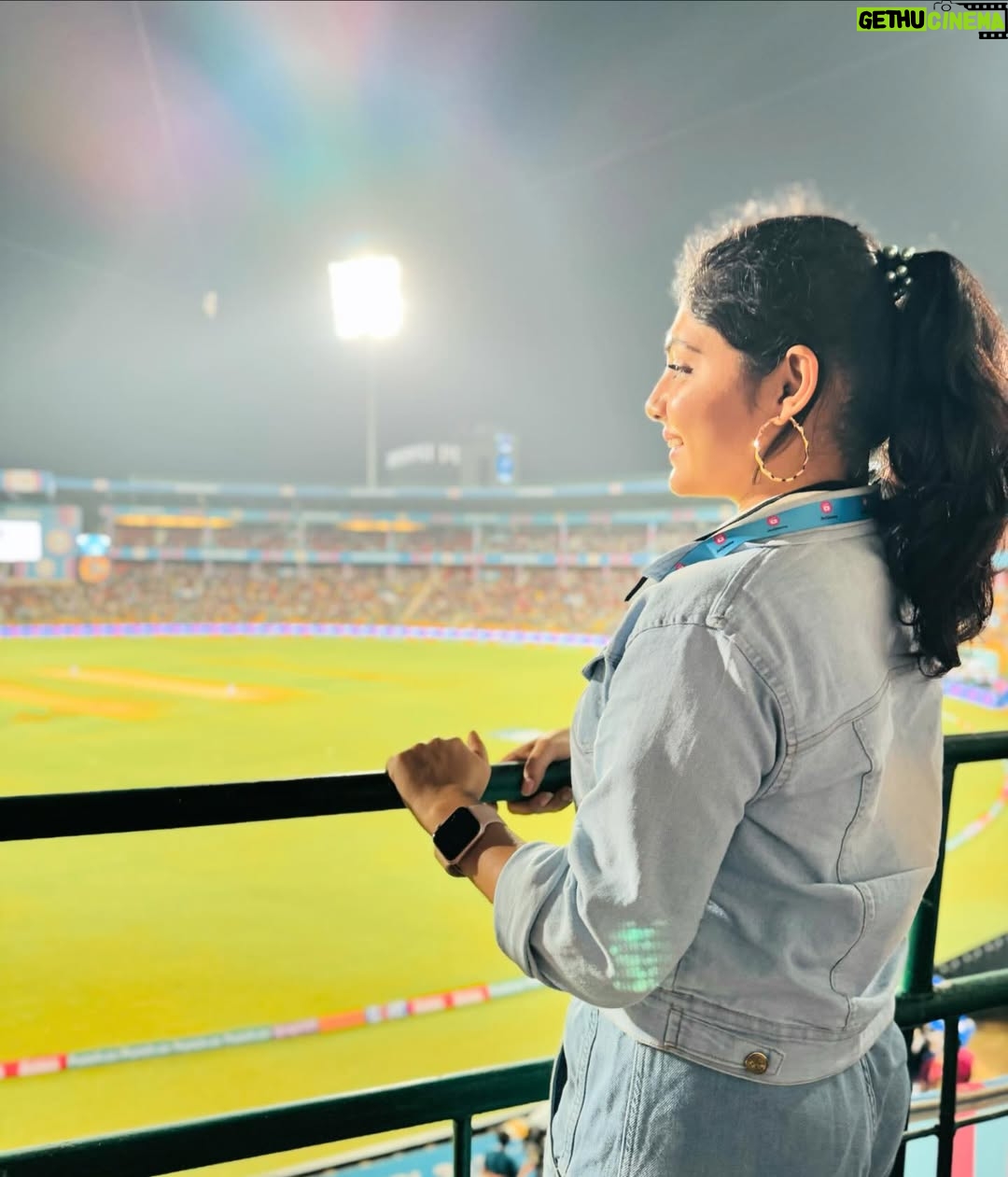 Bindu Gowda - 169.6K Likes - It always feels special to watch RCB playing in Chinnaswamy✨

RCB Forever ❤️❤️❤️

#bindugowda #rcb #bangalore #royalchallengersbangalore #wpl2024 #picture