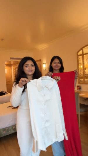 Bindu Gowda Instagram - Guess How long we took to get ready for the event??😅❤️ 

#bindugowda #houseofinstagram #metaevent #mumbai #grwm #outfitcheck #reels