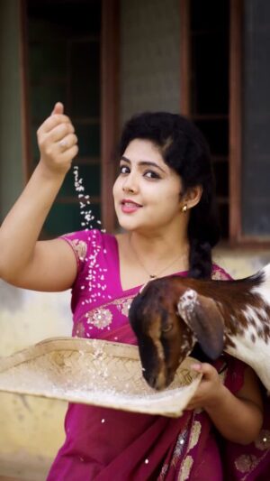 Bindu Gowda Instagram - ಅದಲಿ ಬದಲಿ ಆಗೋದ್ರೆ???? 😒