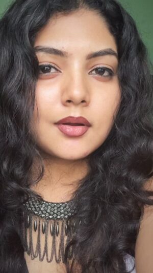 Bindu Gowda Instagram - Prema bhiksheya bedi hogalida 🤭❤️ 

#bindugowda #kannada #reels #explore #viral