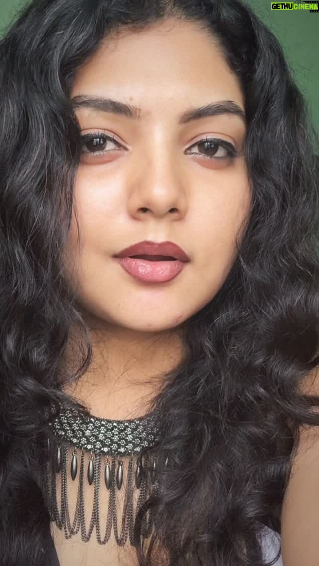 Bindu Gowda - 90K Likes - Prema bhiksheya bedi hogalida 🤭❤️ 

#bindugowda #kannada #reels #explore #viral